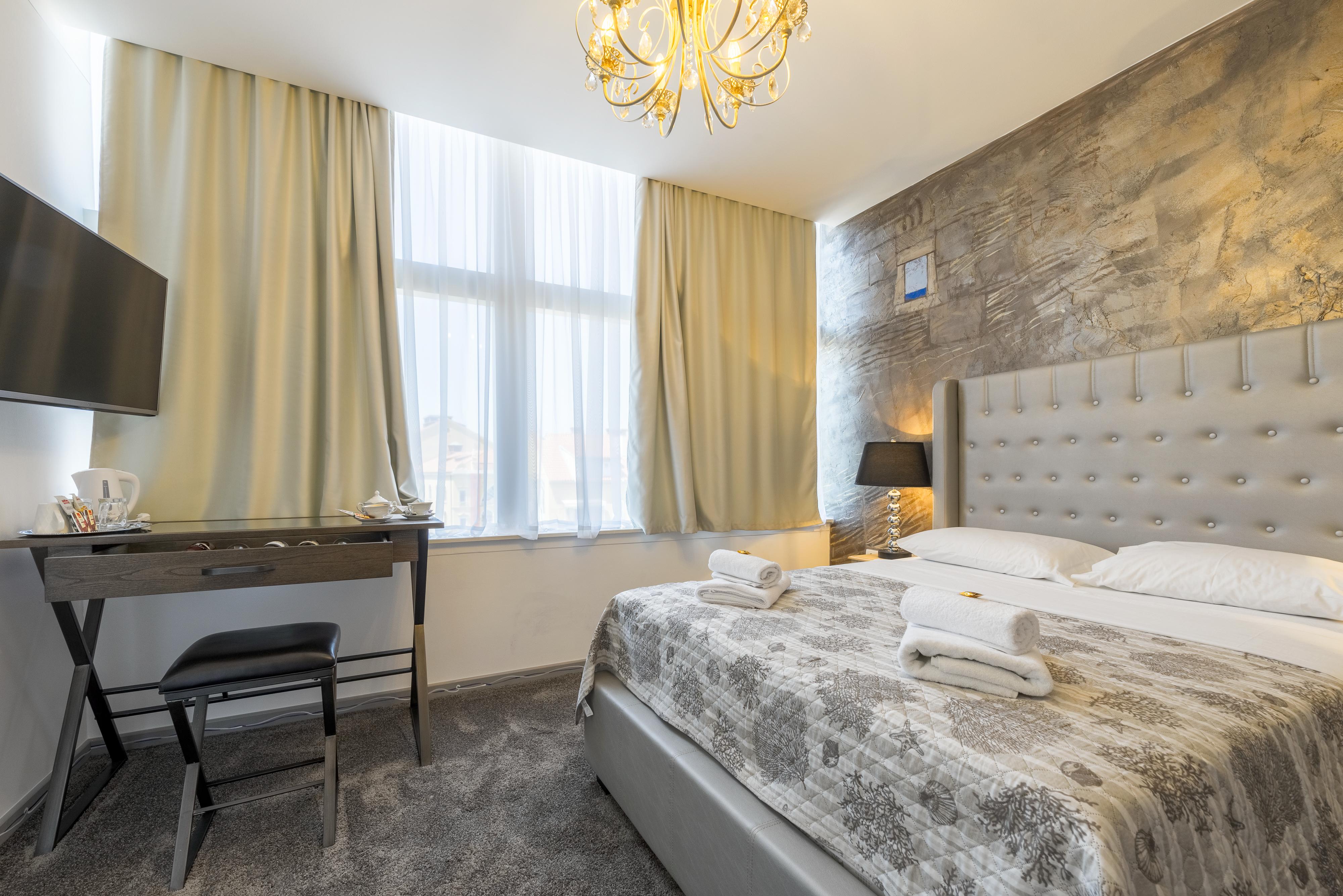 พรีมา ลูเซ ดาวน์ทาวน์ - เอ็มเอจี เควนต์ แอนด์ เอเลแกนต์ บูติก โฮเทล Hotel สปลิท ภายนอก รูปภาพ